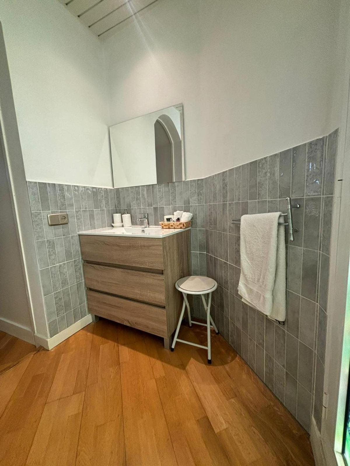 Spacious & Comfortable Flat In Centric Eixample