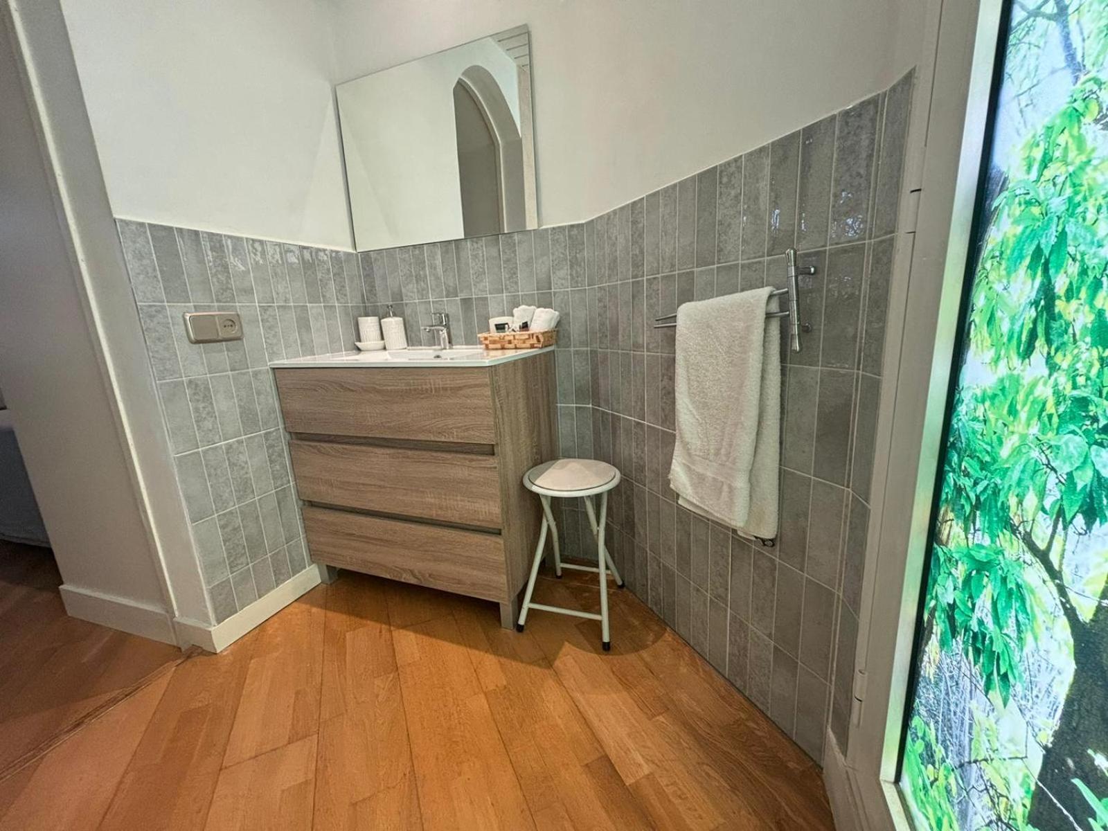 Spacious & Comfortable Flat In Centric Eixample Apartment Barcelona