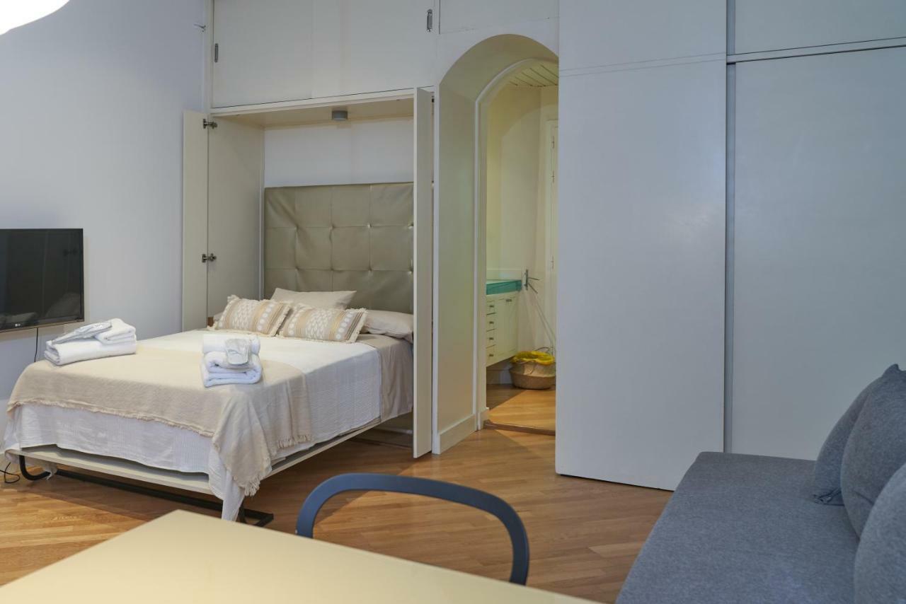 Apartment Spacious & Comfortable Flat In Centric Eixample Barcelona