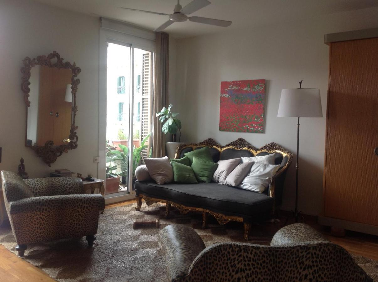 Spacious & Comfortable Flat In Centric Eixample Apartment Barcelona